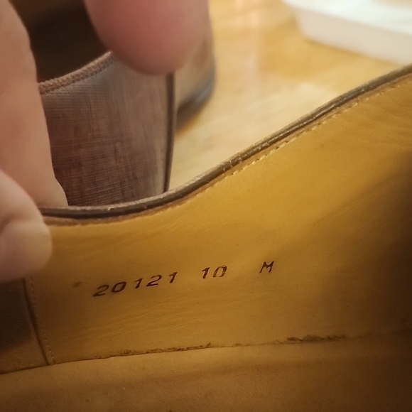 Magnanni  Men's Brown Leather Dress Shoes - Picture 5 of 7